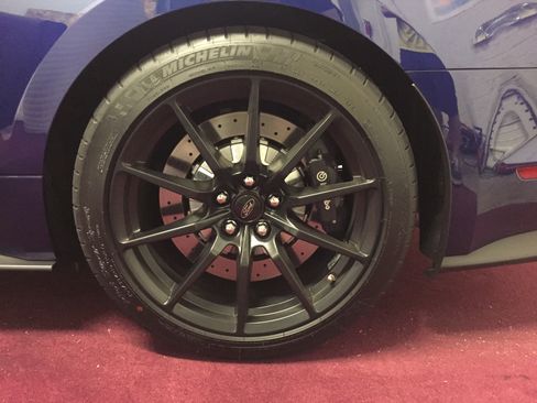 Used 2016 Ford Mustang Shelby GT350 w/ Track Package RWD image 18