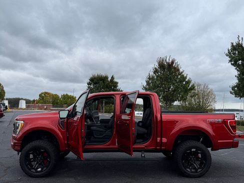 Used 2023 Ford F150 XLT w/ Equipment Group 302A High image 6