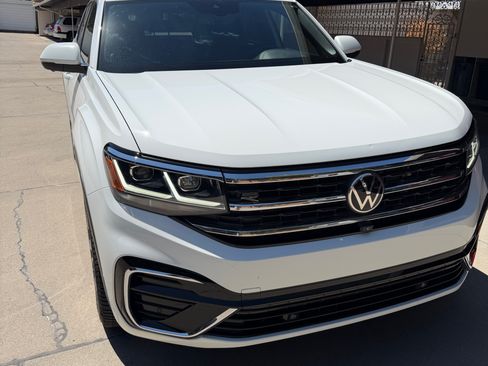 Used 2021 Volkswagen Atlas Cross Sport SEL Premium R-Line AWD/4WD image 2