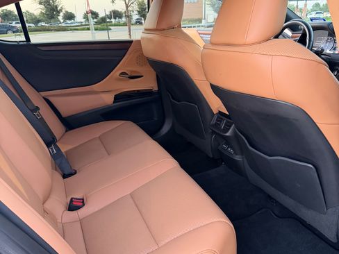 Used 2022 Lexus ES 350 w/ Premium Package FWD image 15