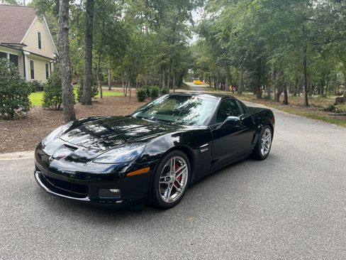 Used 2008 Chevrolet Corvette Z06 w/ Preferred Equipment Group image 1