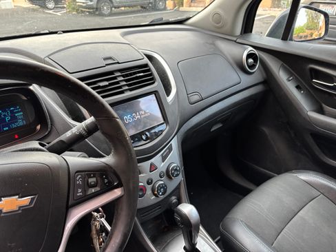 Used 2015 Chevrolet Trax LT w/ LT Plus Package image 12