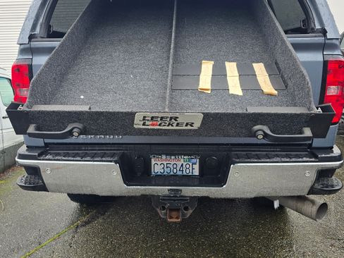 Used 2015 Chevrolet Silverado 2500 LT w/ LT Convenience Package image 11