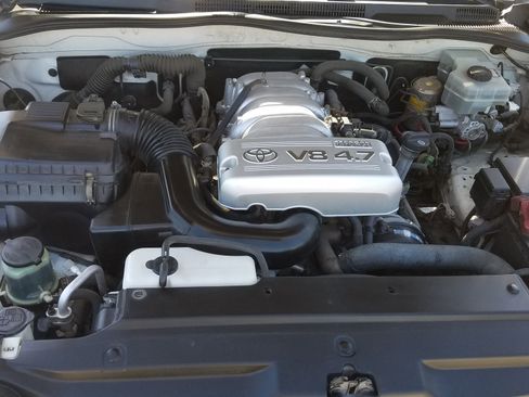 Used 2004 Toyota 4Runner Limited image 6