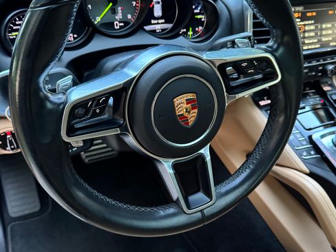 Used 2016 Porsche Cayenne S AWD/4WD image 18