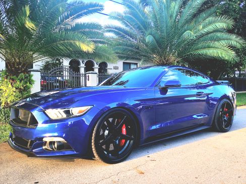 Used 2015 Ford Mustang GT Premium image 6