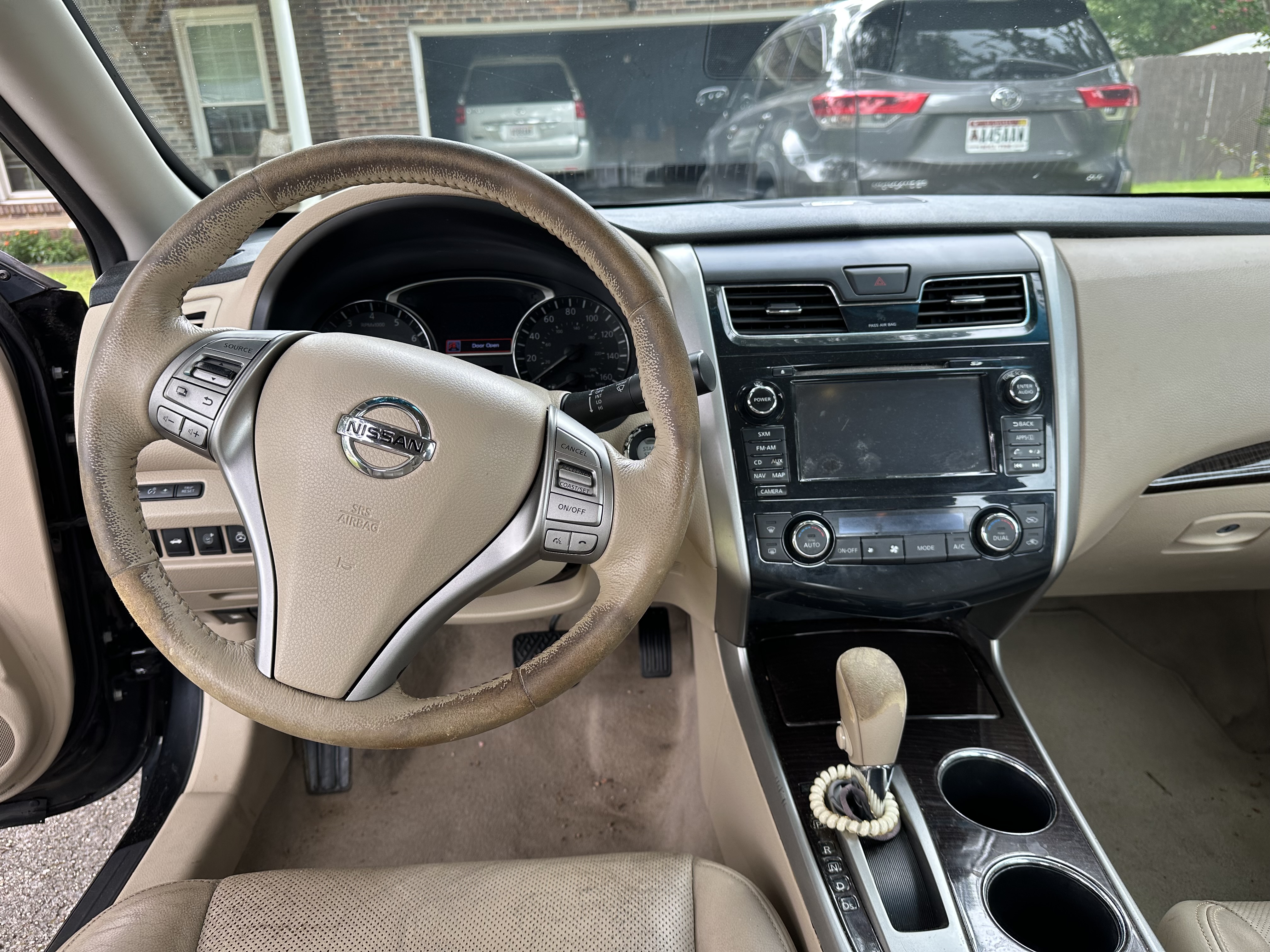 Used 2014 Nissan Altima 2.5 SL w/ Technology Package FWD image 14