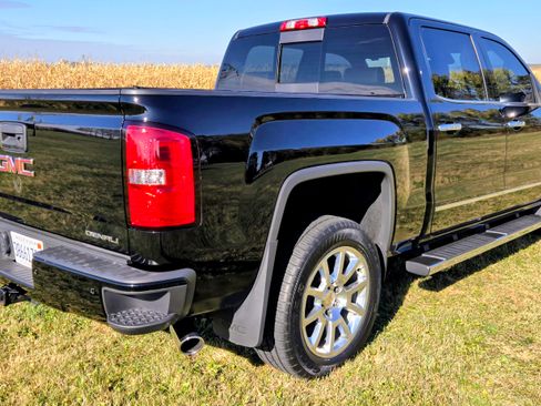 Used 2015 GMC Sierra 1500 Denali w/ Driver Alert Package image 5