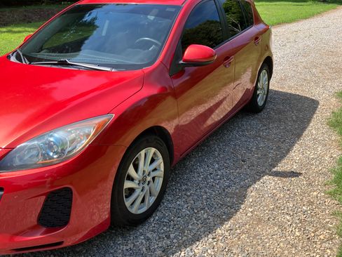 Used 2013 MAZDA MAZDA3 i Touring FWD image 4
