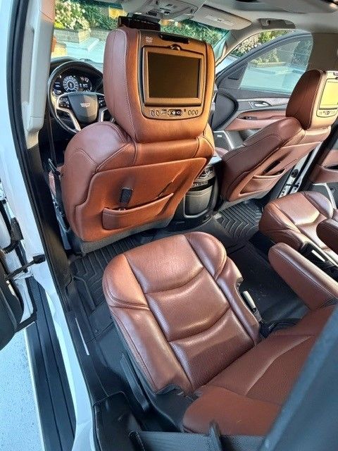 Used 2016 Cadillac Escalade Premium AWD/4WD image 23
