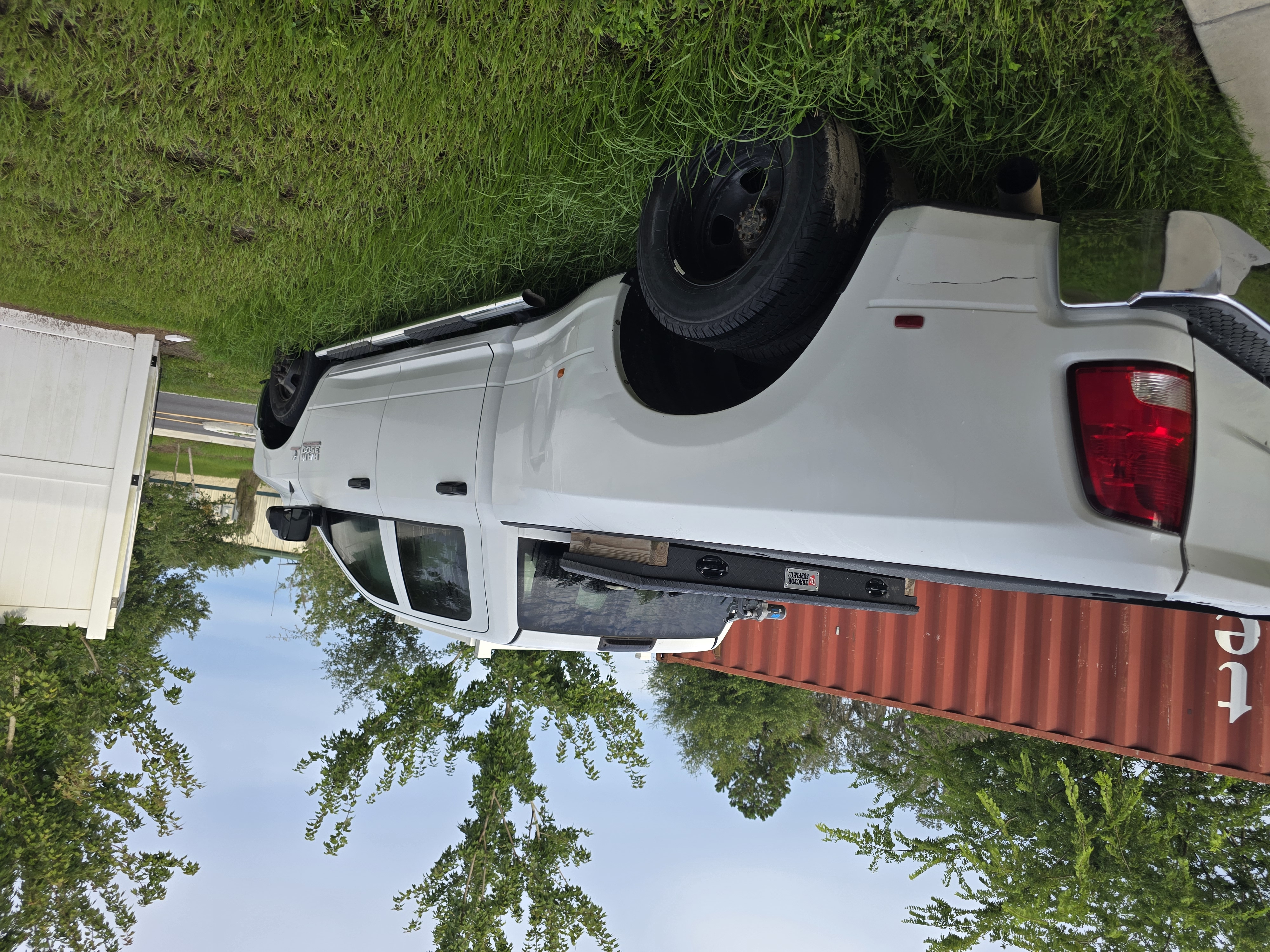 Used 2015 RAM 3500 Tradesman w/ Chrome Appearance Group RWD image 5