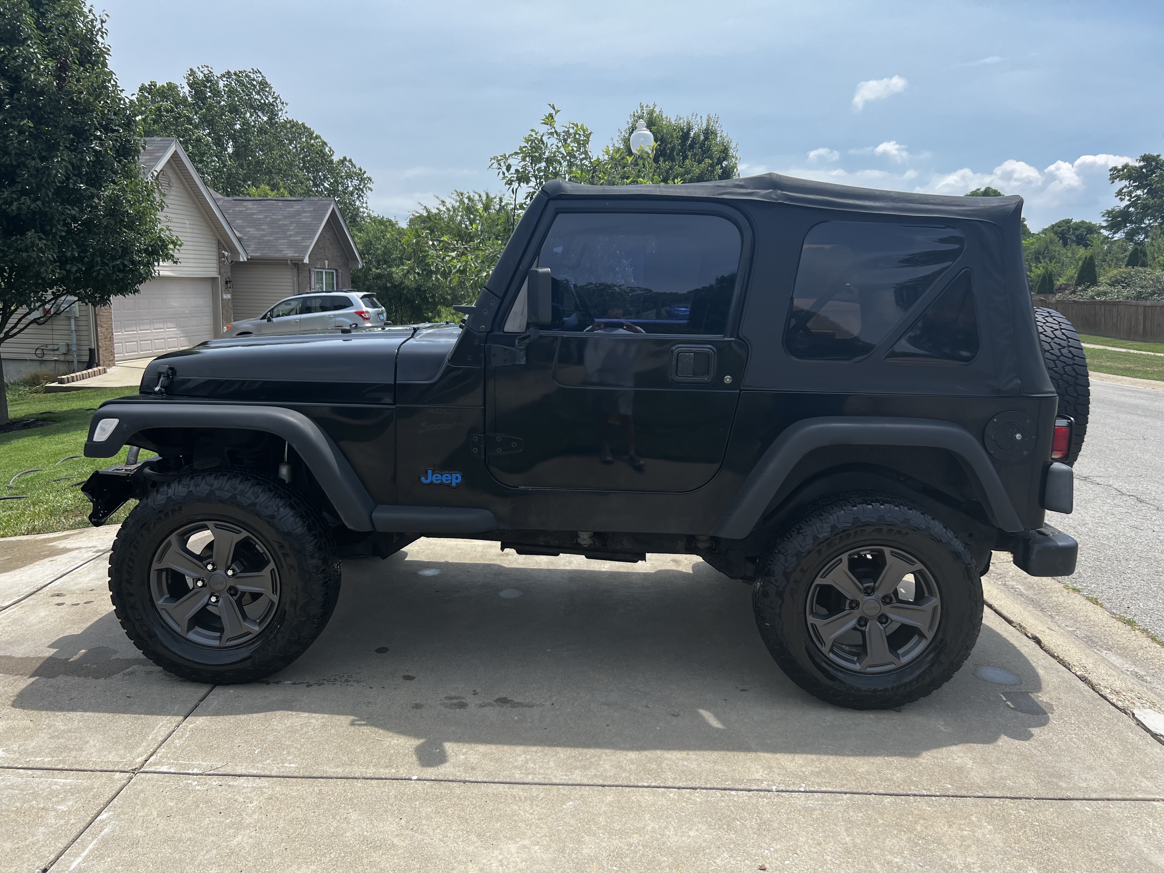Used 2000 Jeep Wrangler Sport AWD/4WD image 9