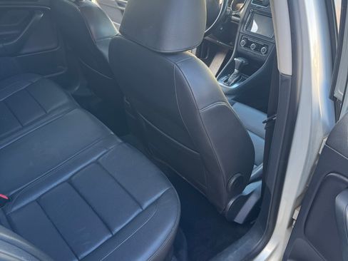 Used 2010 Volkswagen Jetta TDI image 8