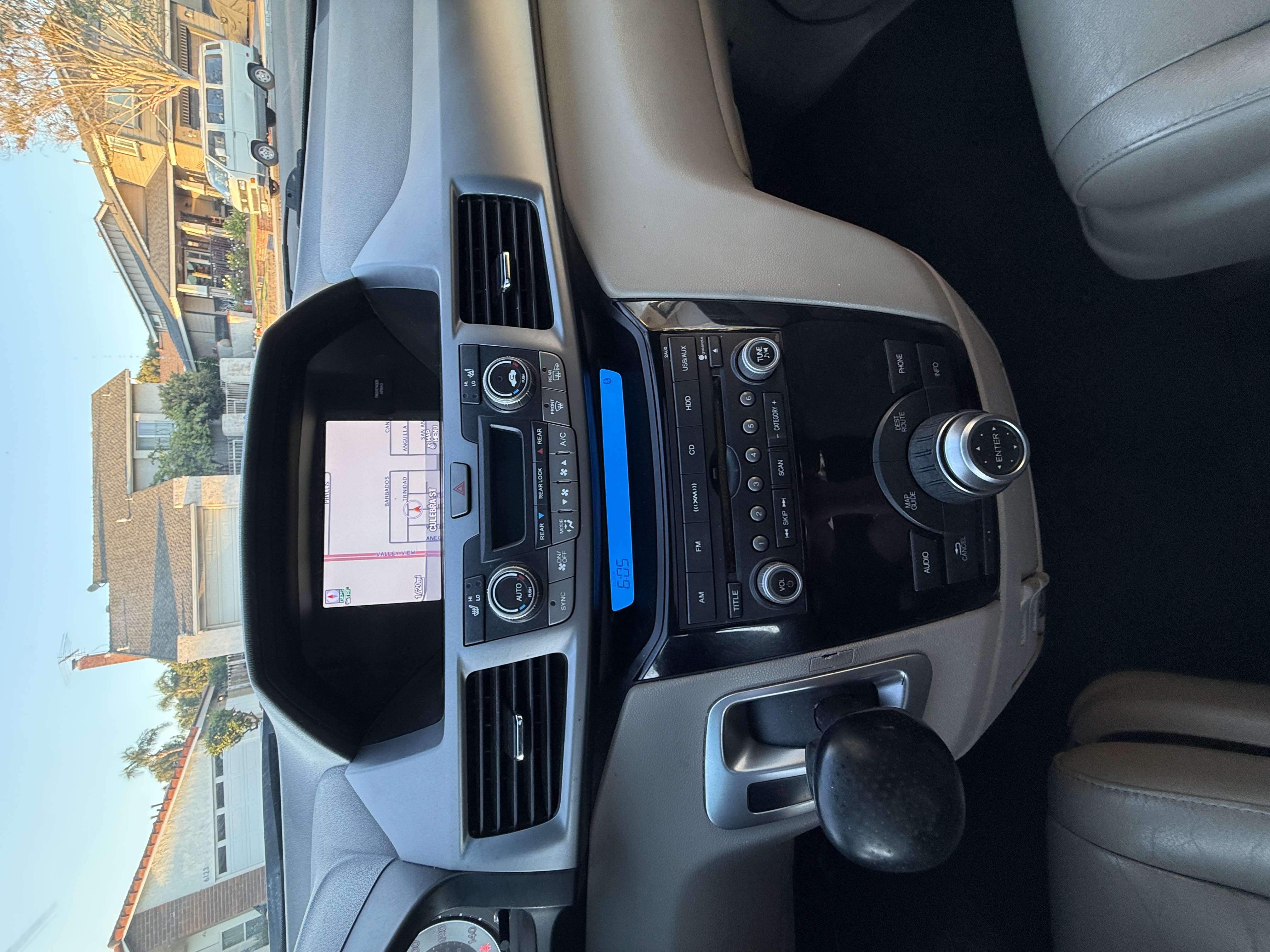 Used 2011 Honda Odyssey EX-L image 10
