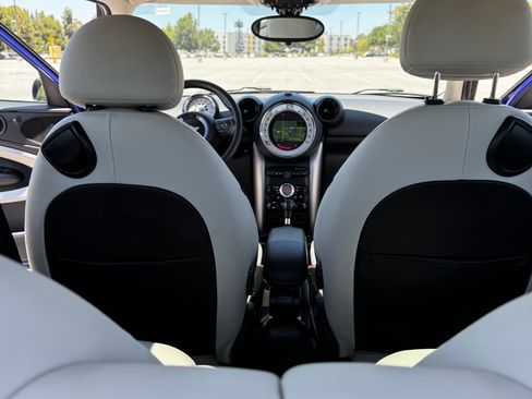 Used 2014 MINI Cooper Paceman FWD image 10