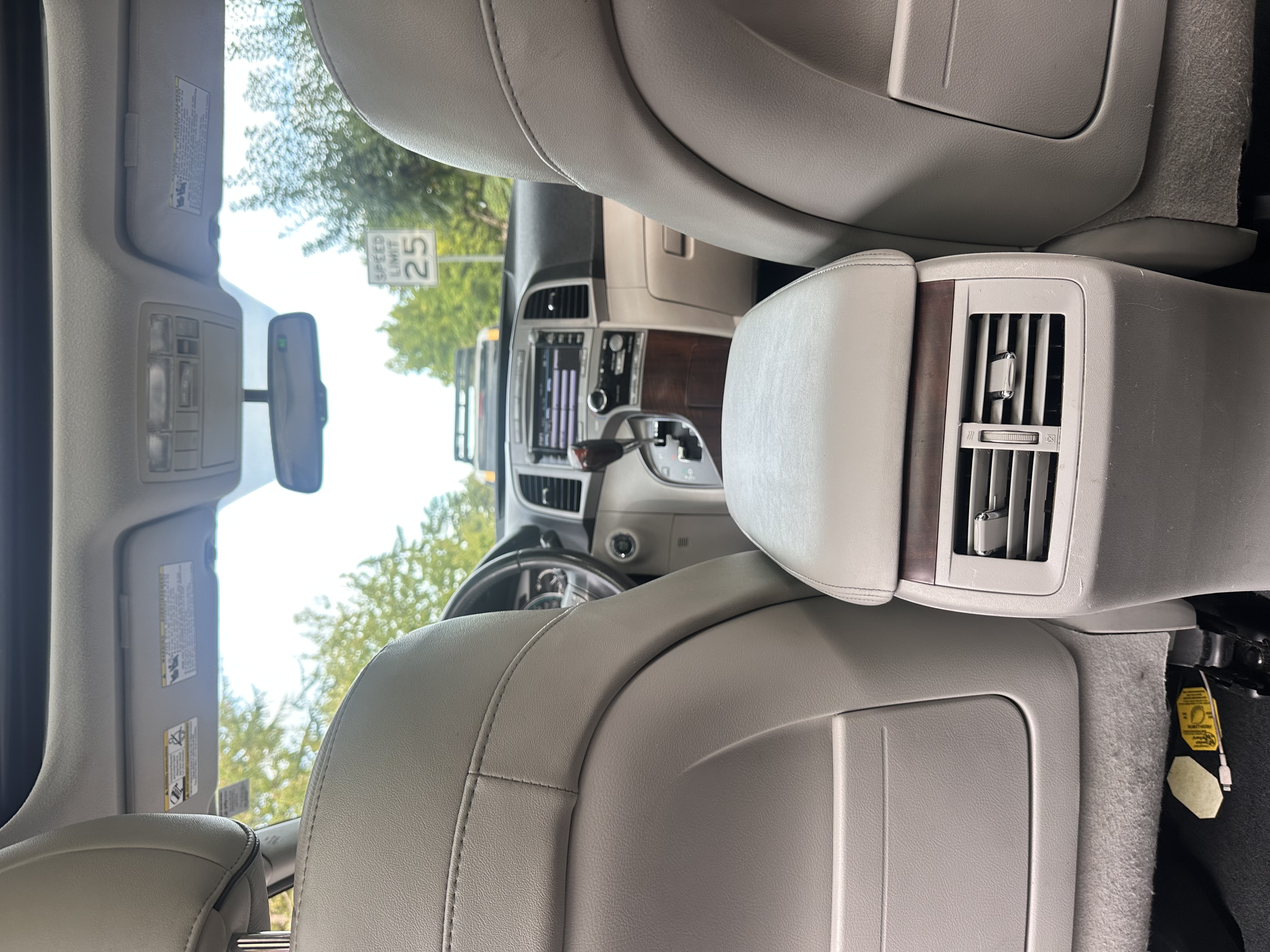 Used 2009 Toyota Venza FWD image 21