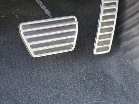 Used 2008 Pontiac G8 GT w/ Premium Package image 13