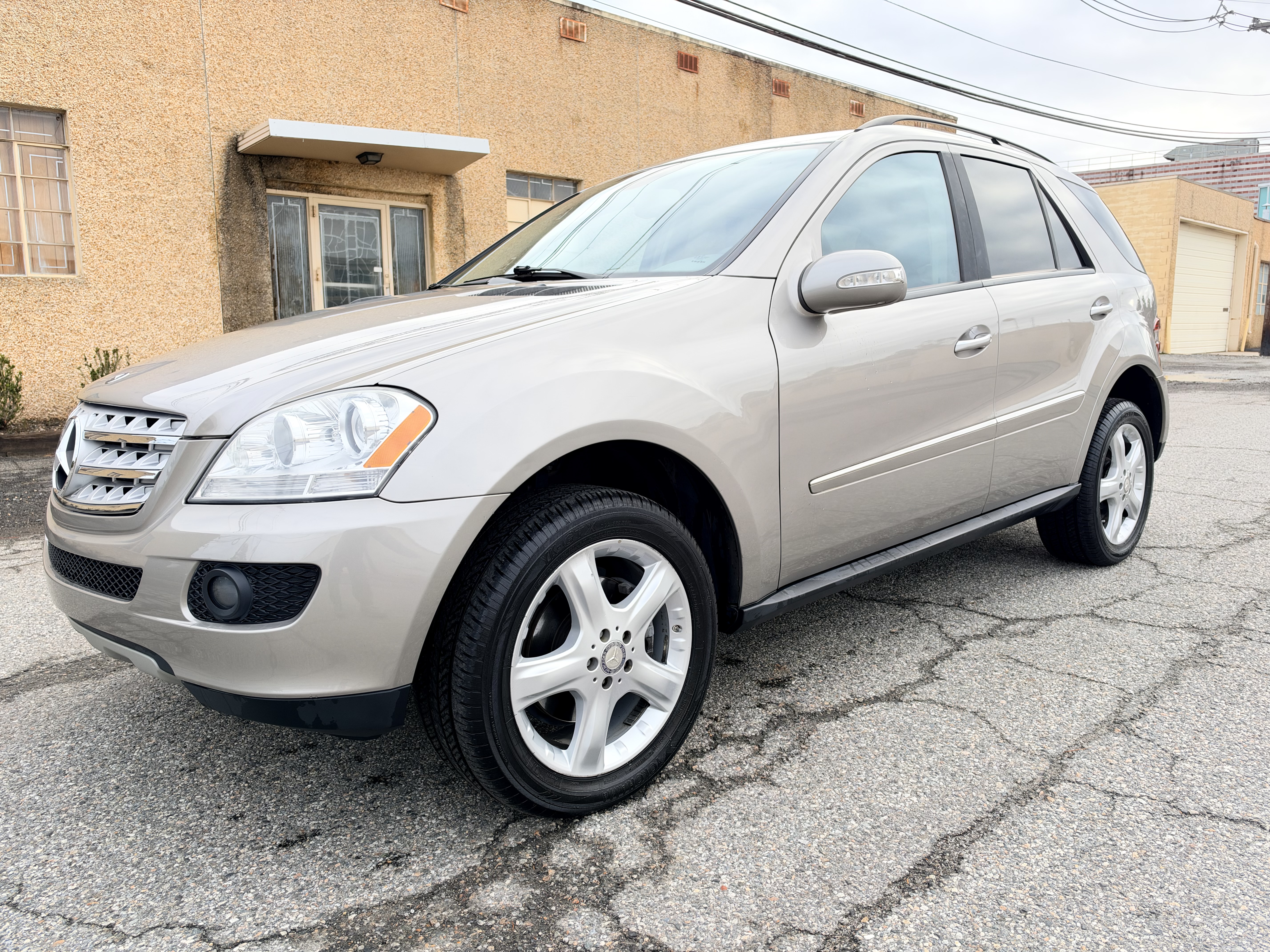 Used 2008 Mercedes-Benz ML 320 4MATIC image 1