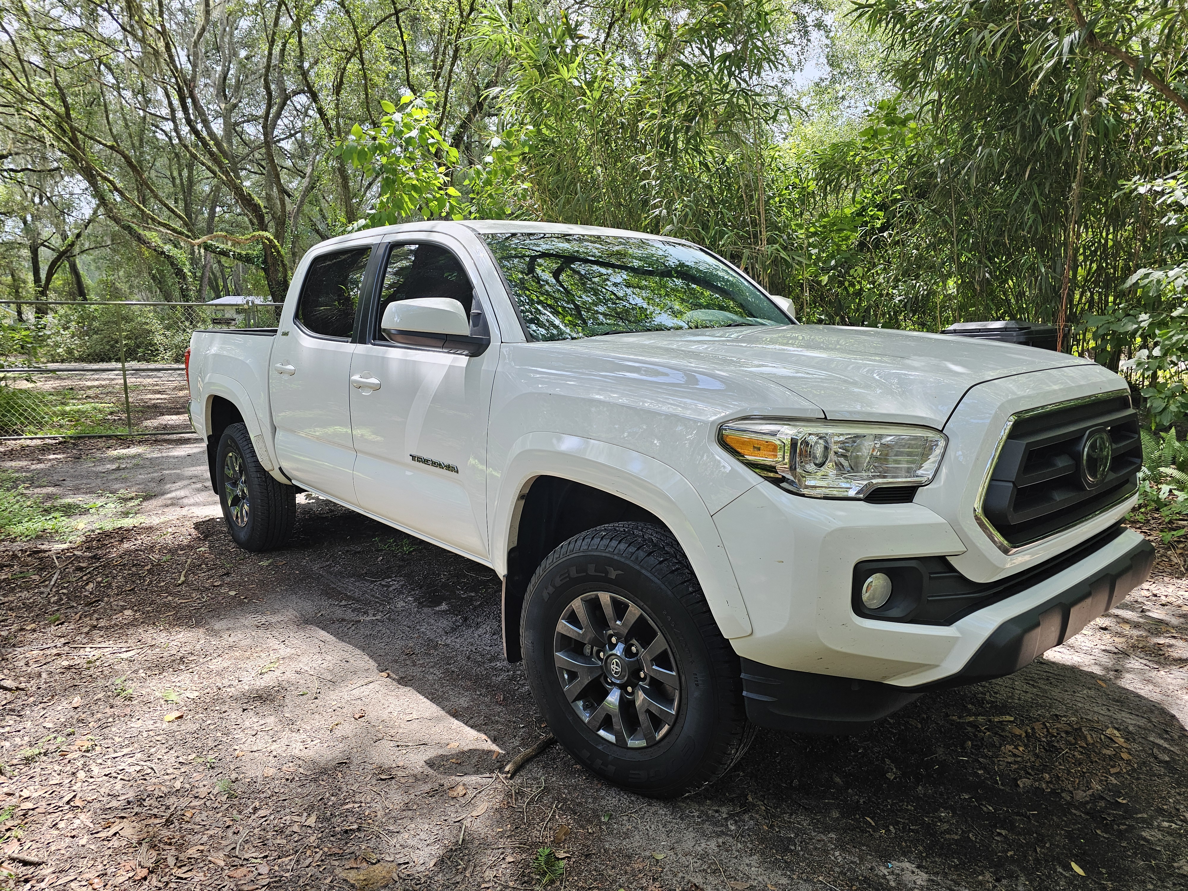 Used 2021 Toyota Tacoma SR5 RWD image 1