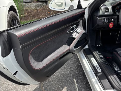 Used 2016 Porsche Boxster GTS RWD image 11