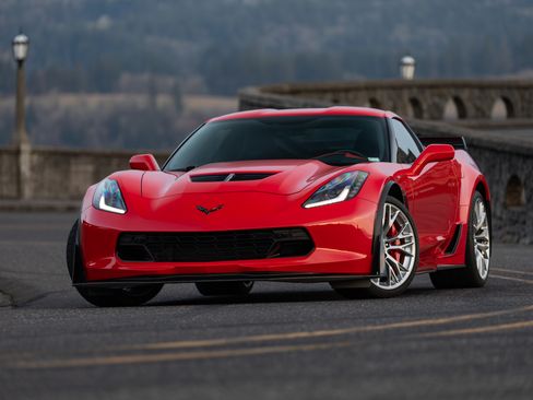 Used 2016 Chevrolet Corvette Z06 w/ 3LZ Preferred Equipment Group image 32