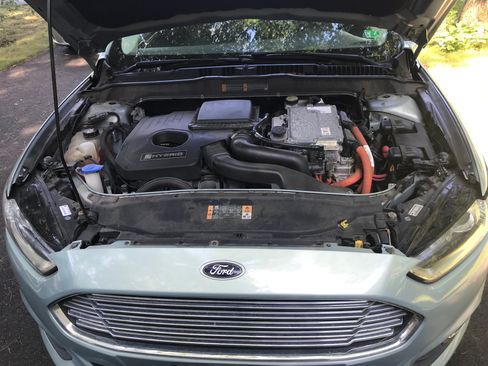 Used 2013 Ford Fusion SE FWD image 24
