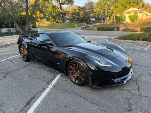 Used 2017 Chevrolet Corvette Z06 RWD image 1