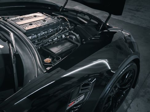 Used 2017 Chevrolet Corvette Z06 image 9