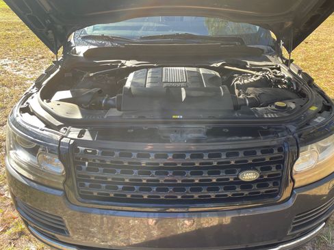 Used 2014 Land Rover Range Rover HSE image 6