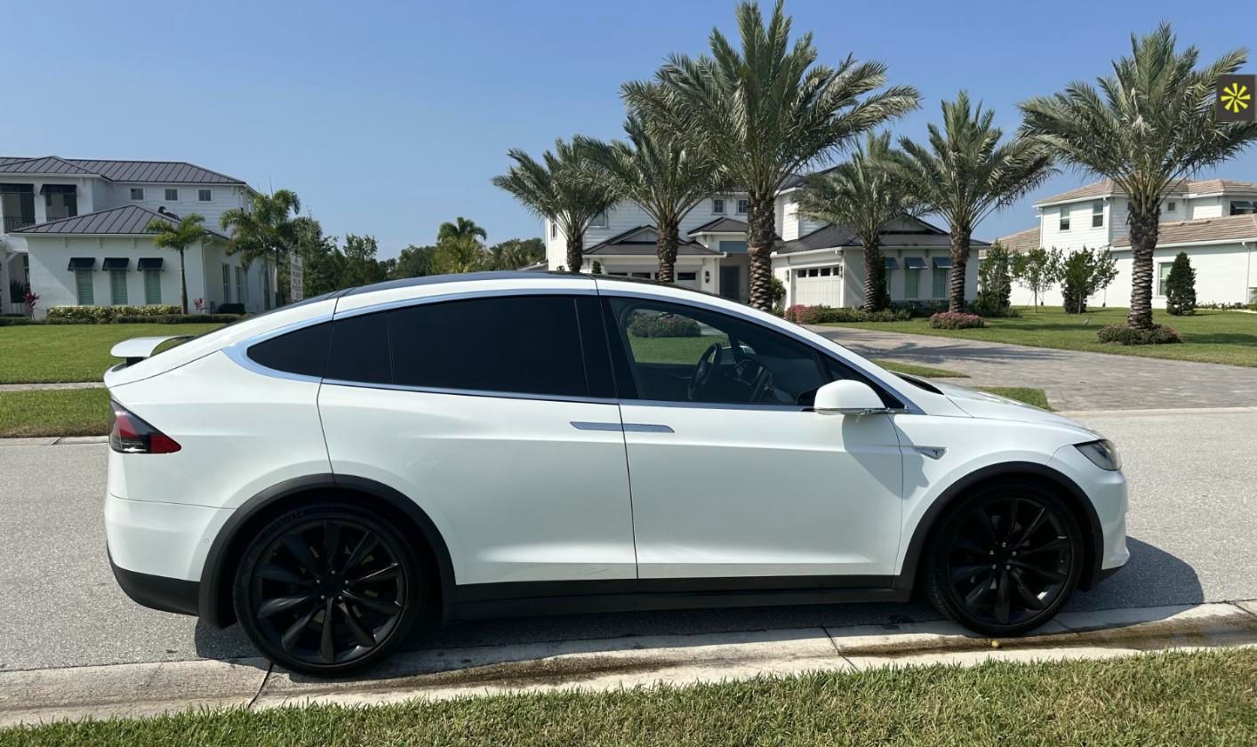 Used 2016 Tesla Model X 90D AWD/4WD image 5