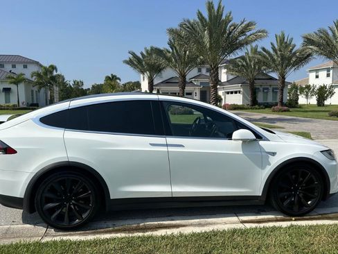 Used 2016 Tesla Model X 90D AWD/4WD image 2