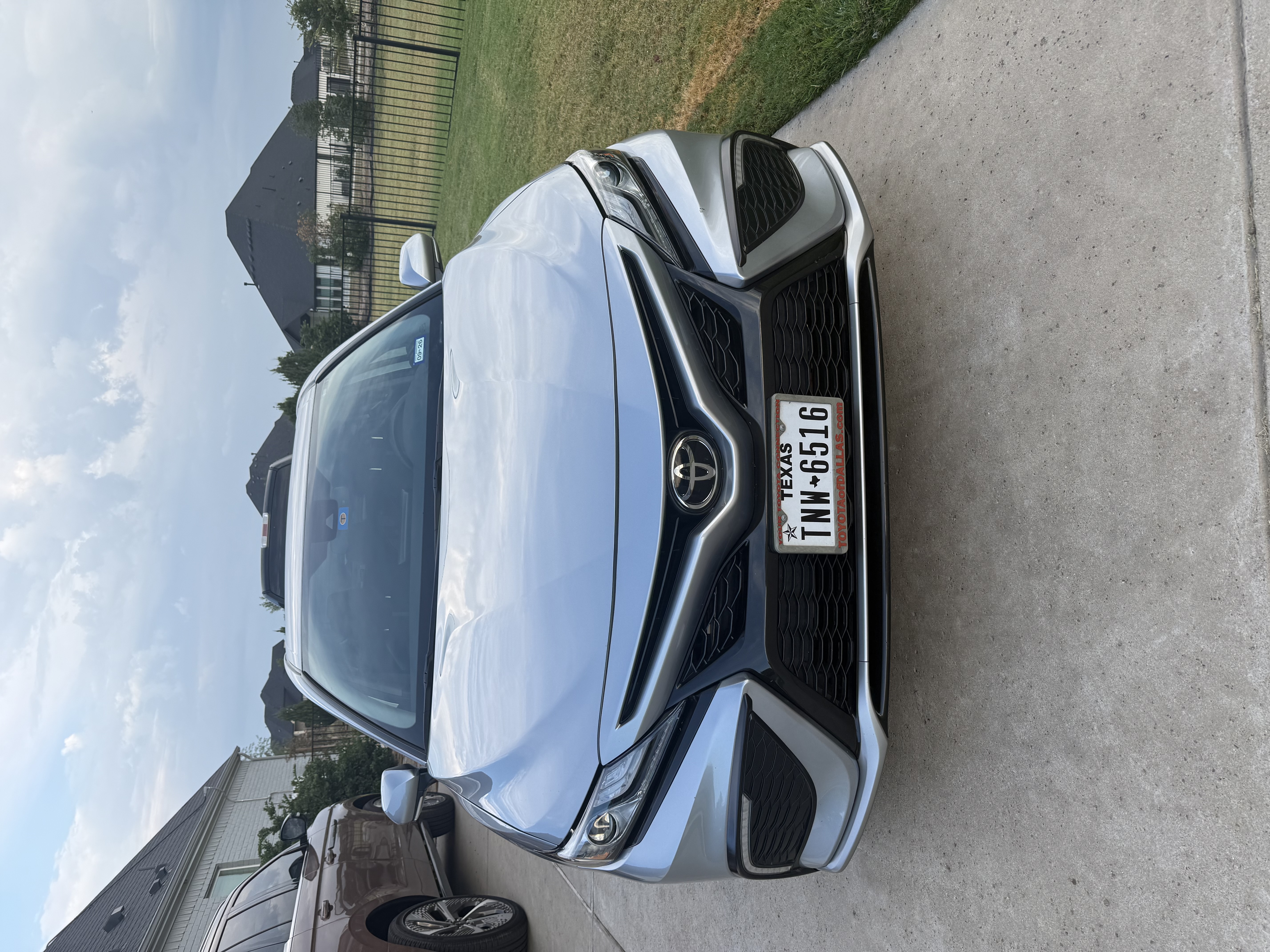 Used 2024 Toyota Camry XSE FWD image 8