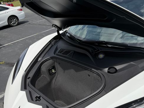 Used 2023 Chevrolet Corvette Stingray Premium Cpe w/ Z51 Performance Package RWD image 9