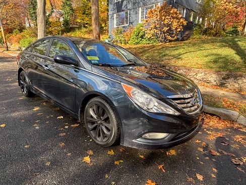 Used 2013 Hyundai Sonata SE image 9