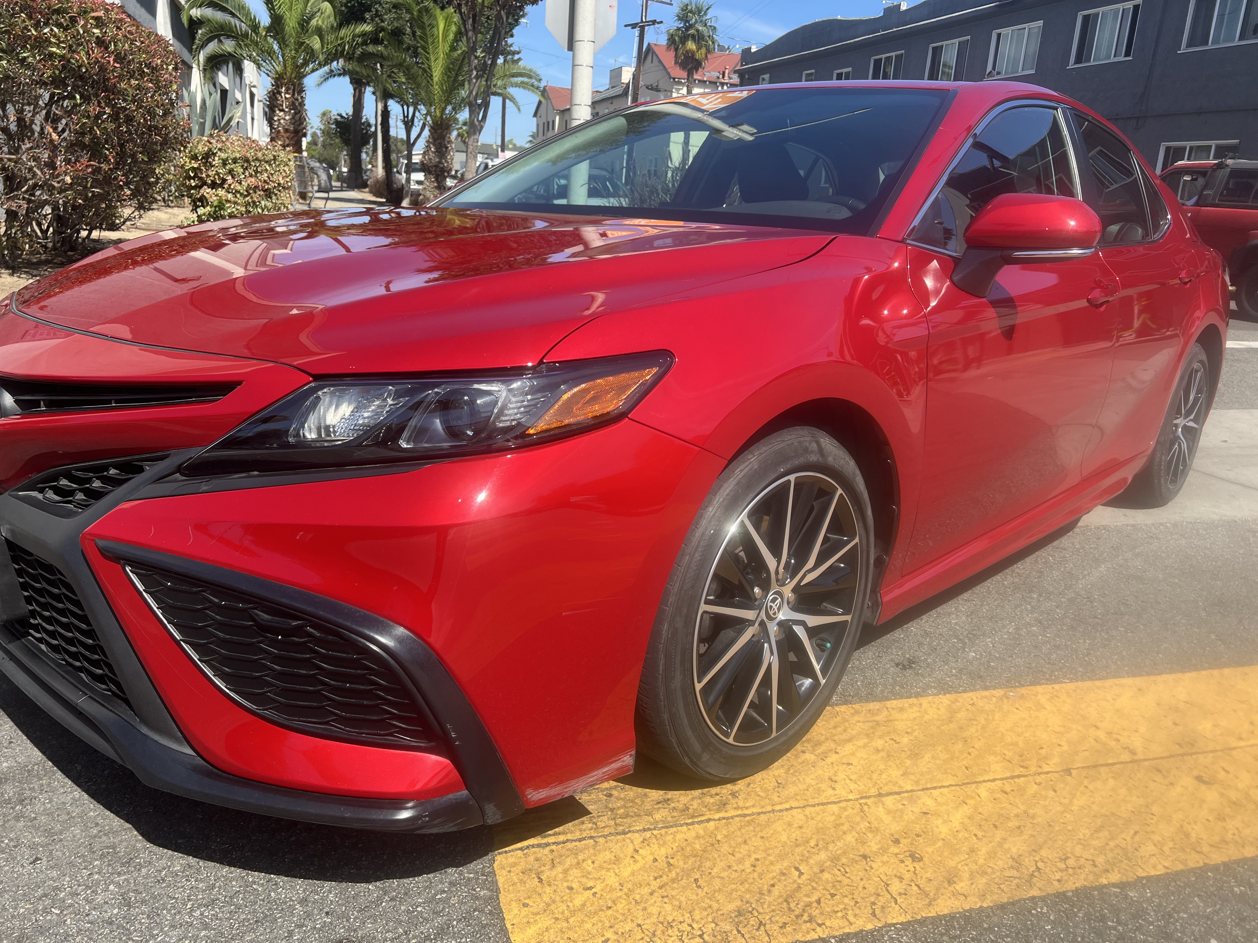 Used 2023 Toyota Camry SE w/ Convenience Package FWD image 1
