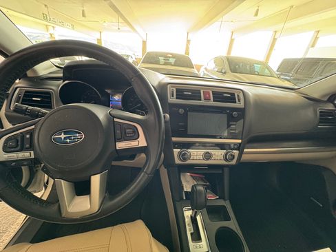 Used 2015 Subaru Outback 2.5i Limited AWD/4WD image 8