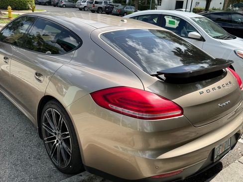 Used 2016 Porsche Panamera Edition w/ Premium Package Plus RWD image 9