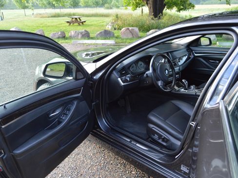 Used 2016 BMW 528i xDrive Sedan AWD/4WD image 14