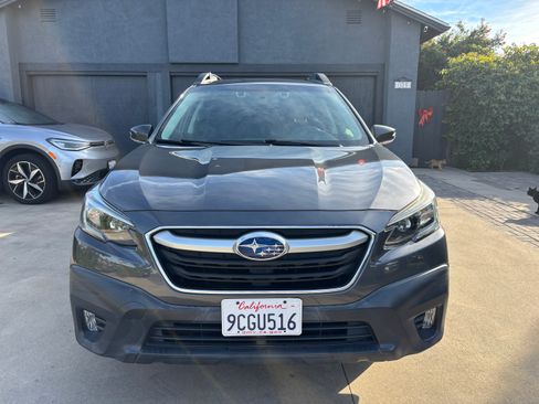 Used 2020 Subaru Outback Premium image 10
