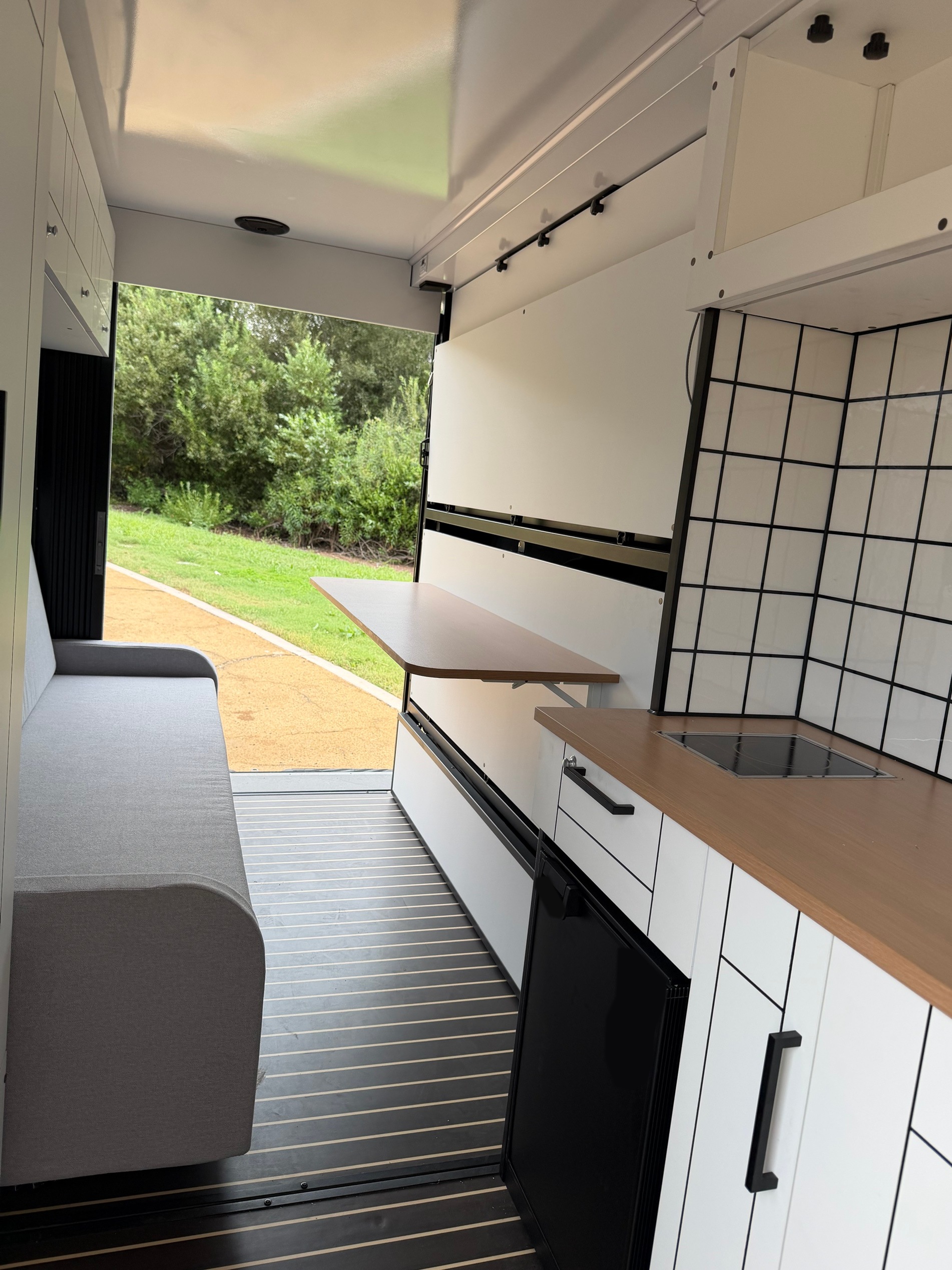 Used 2020 Mercedes-Benz Sprinter 2500 image 9