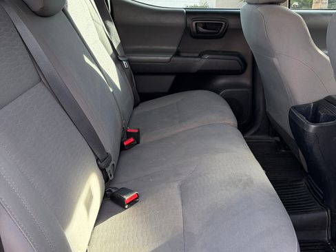 Used 2018 Toyota Tacoma SR w/ SR Convenience Package RWD image 12