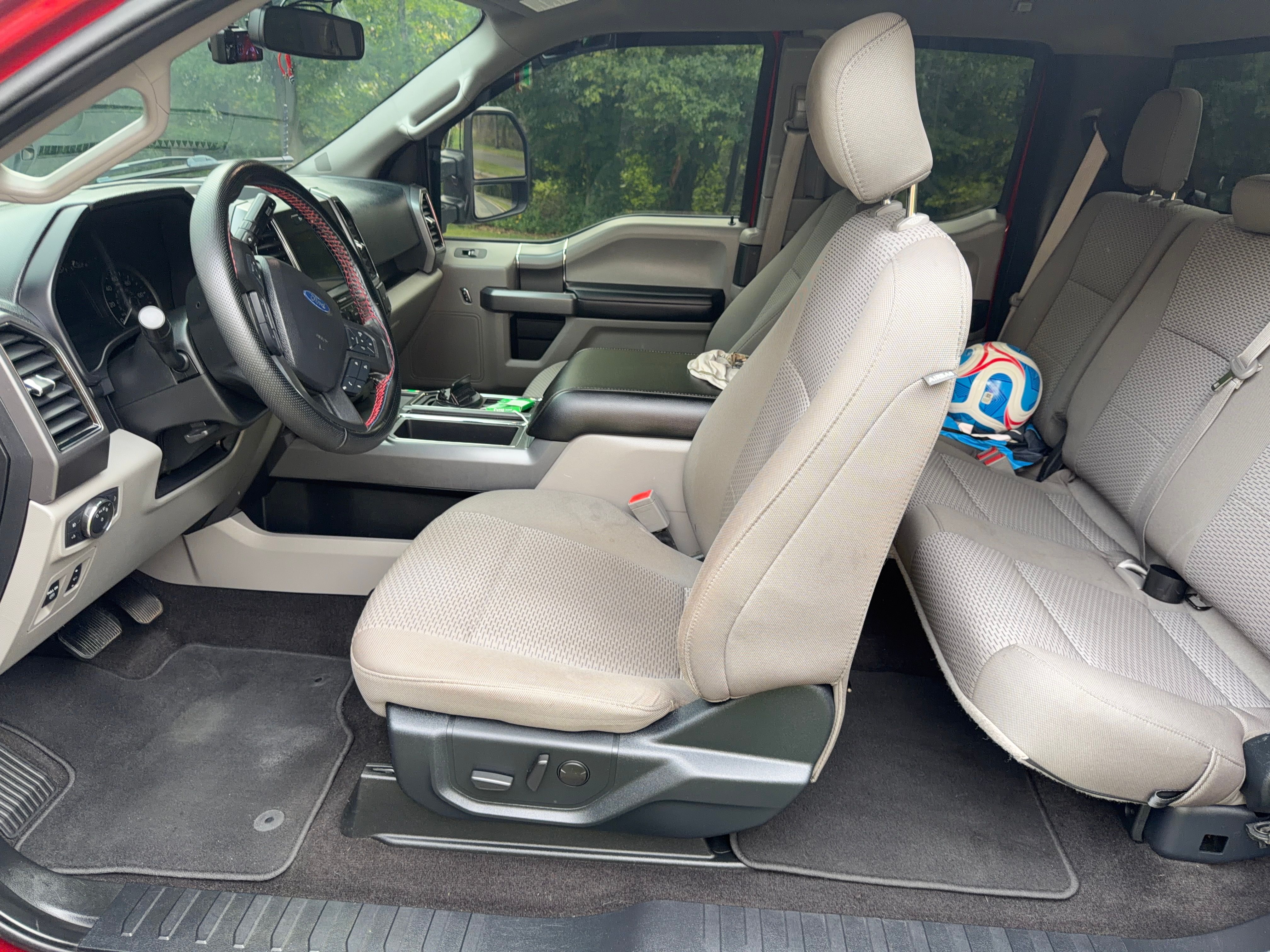 Used 2020 Ford F150 XLT w/ Equipment Group 302A Luxury AWD/4WD image 12
