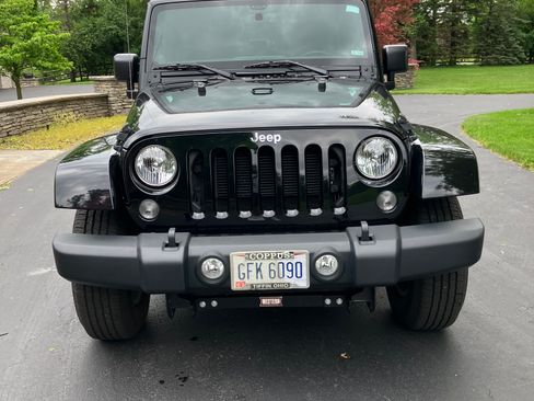 Used 2014 Jeep Wrangler Rubicon w/ Power Convenience Group AWD/4WD image 5