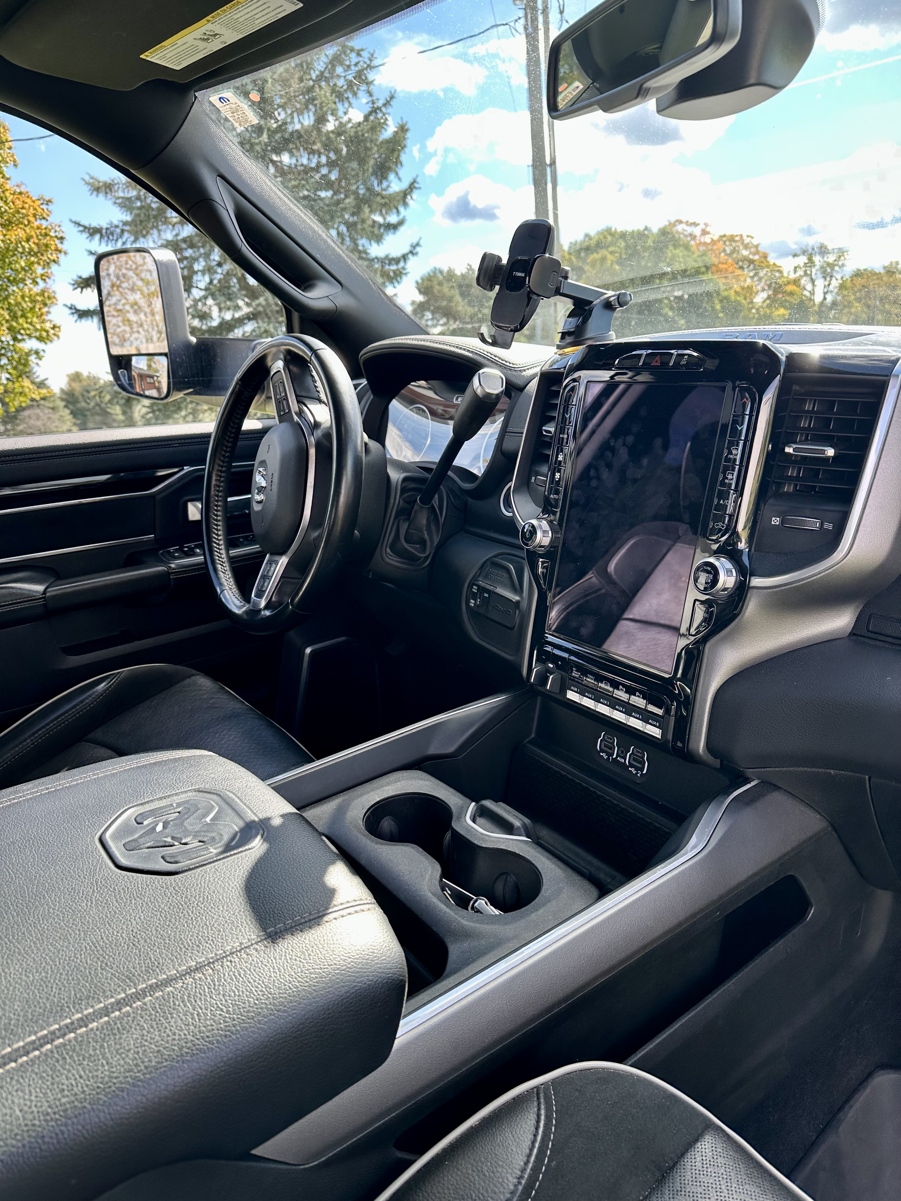 Used 2021 RAM 3500 Laramie w/ Night Edition AWD/4WD image 11