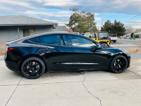 Used 2019 Tesla Model 3 Long Range image 6