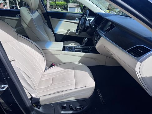 Used 2016 Hyundai Genesis 3.8 w/ Option Group 04 AWD/4WD image 12