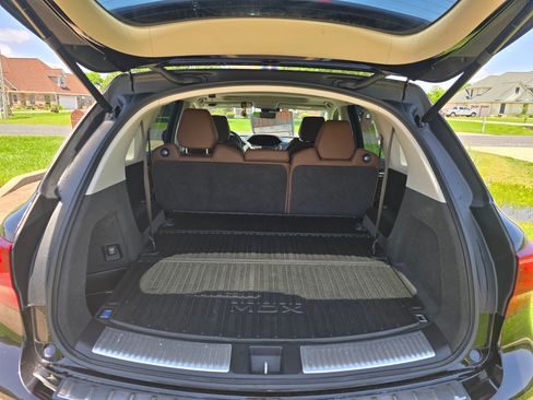 Used 2017 Acura MDX FWD w/ Technology Package image 2