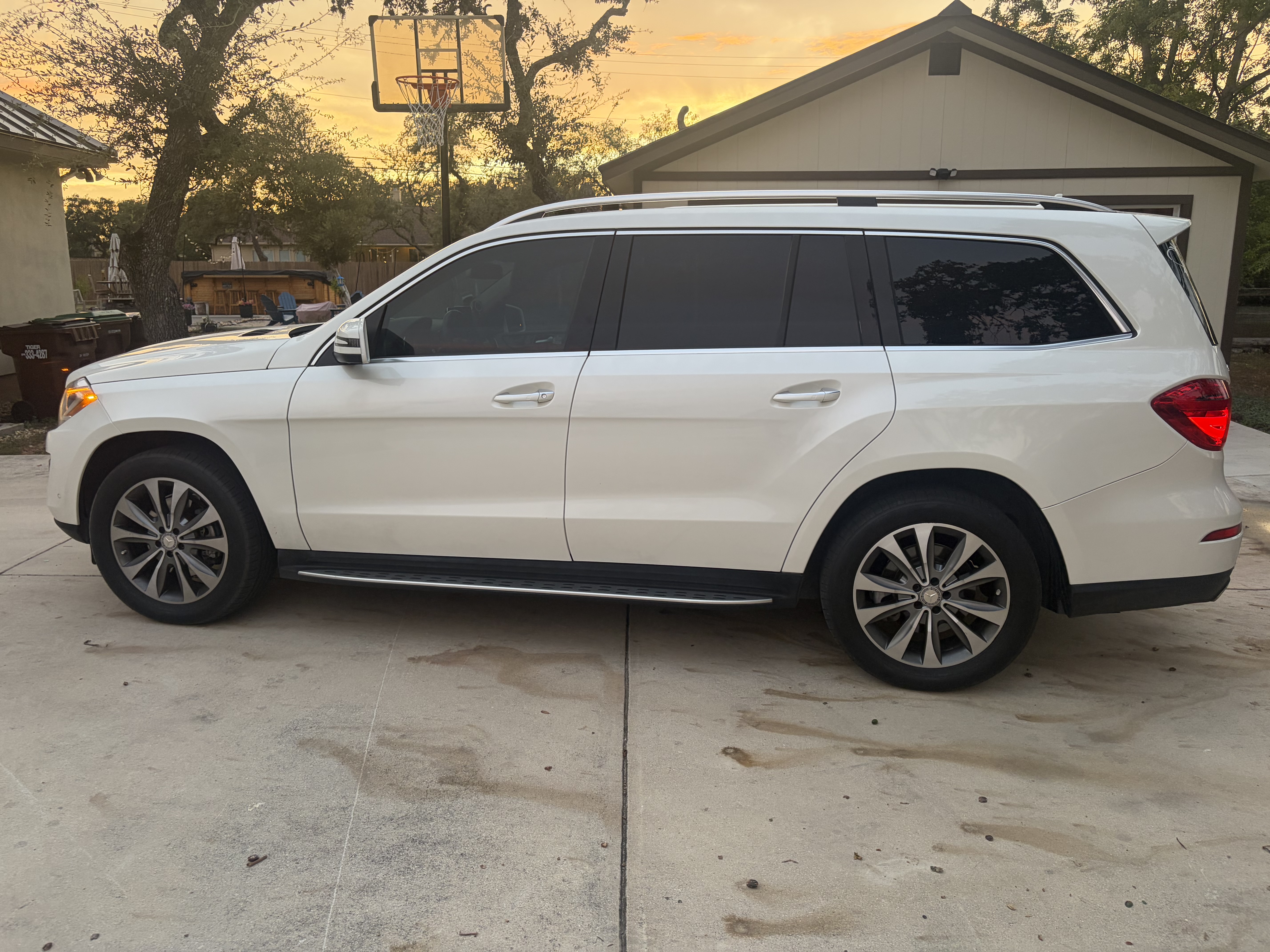Used 2015 Mercedes-Benz GL 450 4MATIC image 13