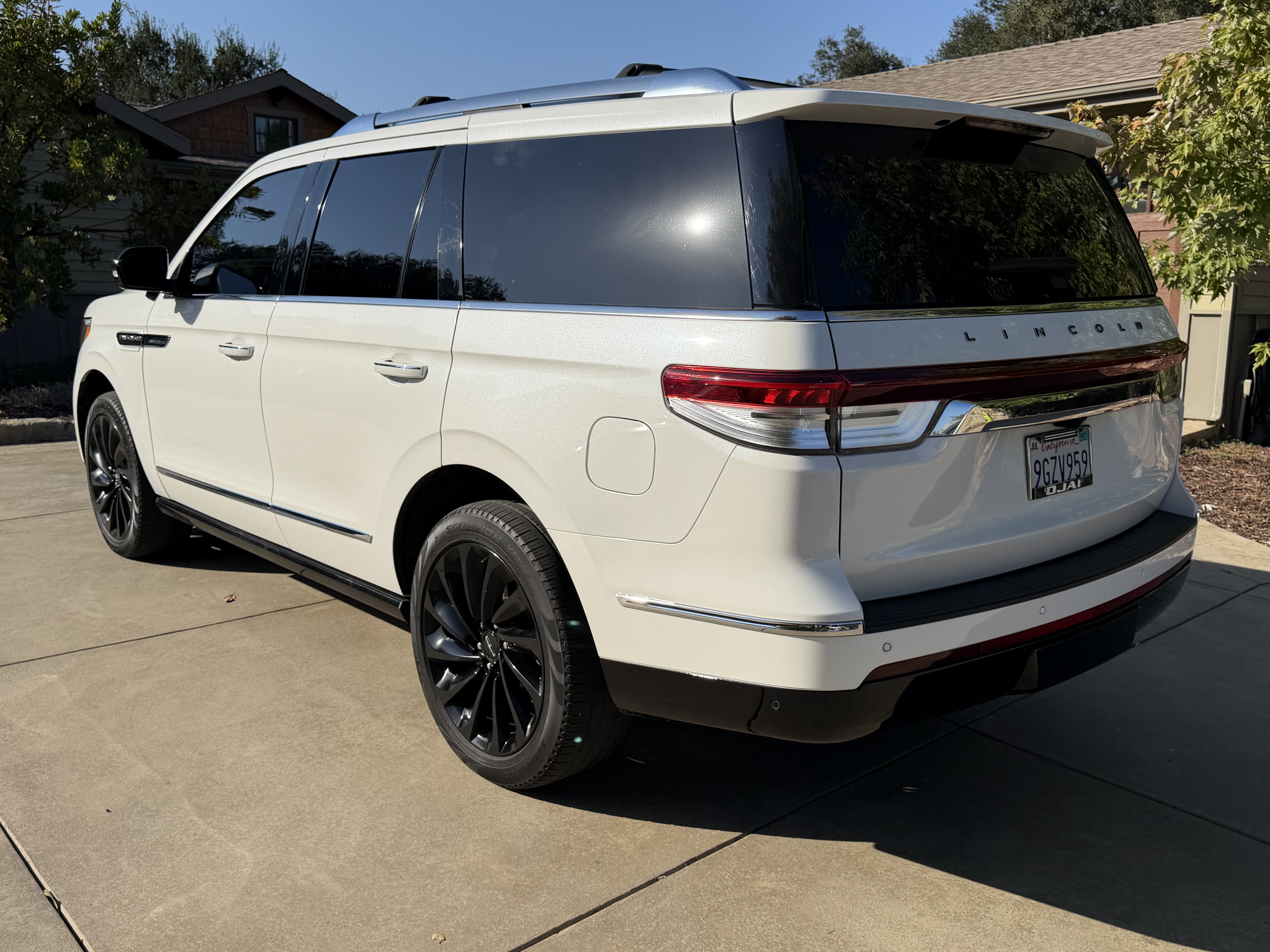 Used 2023 Lincoln Navigator Black Label AWD/4WD image 9
