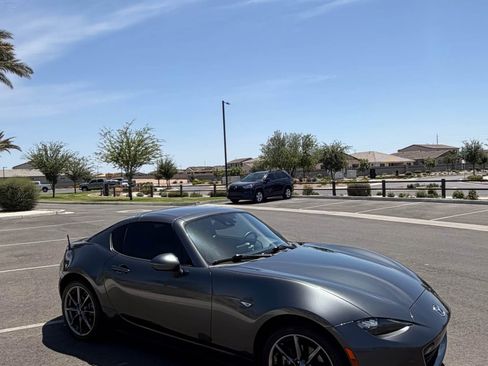 Used 2019 MAZDA MX-5 Miata RF Grand Touring RWD image 2